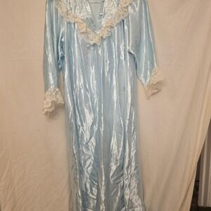 Vintage Ilise Stevens Nightgown Womens Medium Blue Satin Lace Embroidered 80s